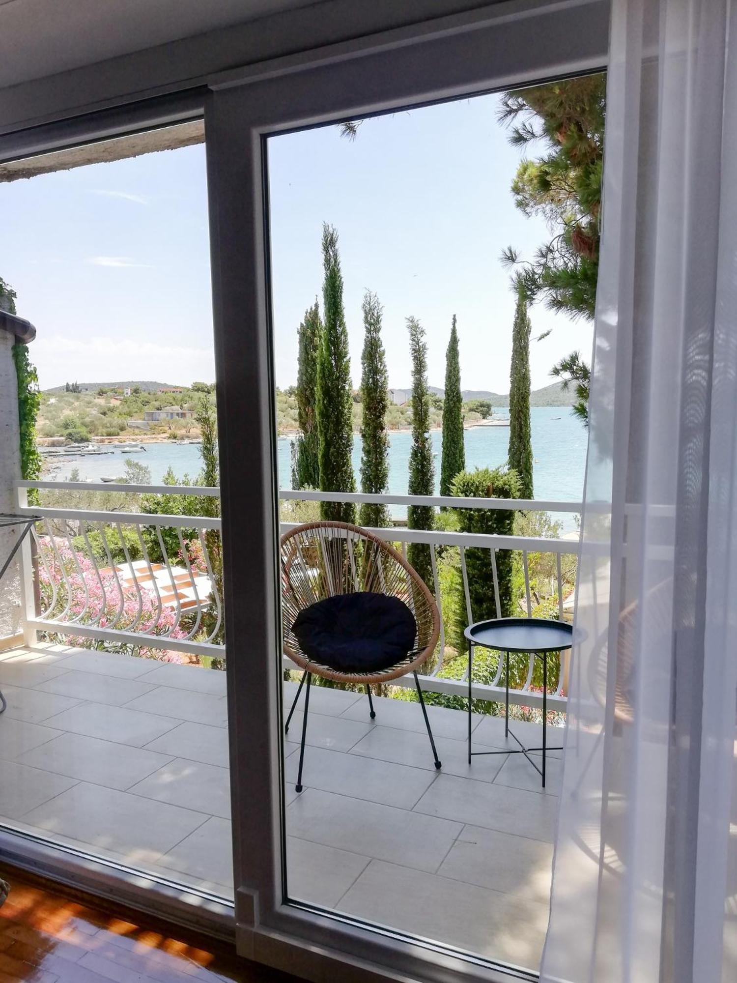 Bed & Breakfast Pansion Rade Hotel Pirovac Bilik gambar